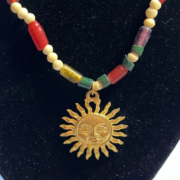 Beaded sun pendant necklace - Picture 2 of 4